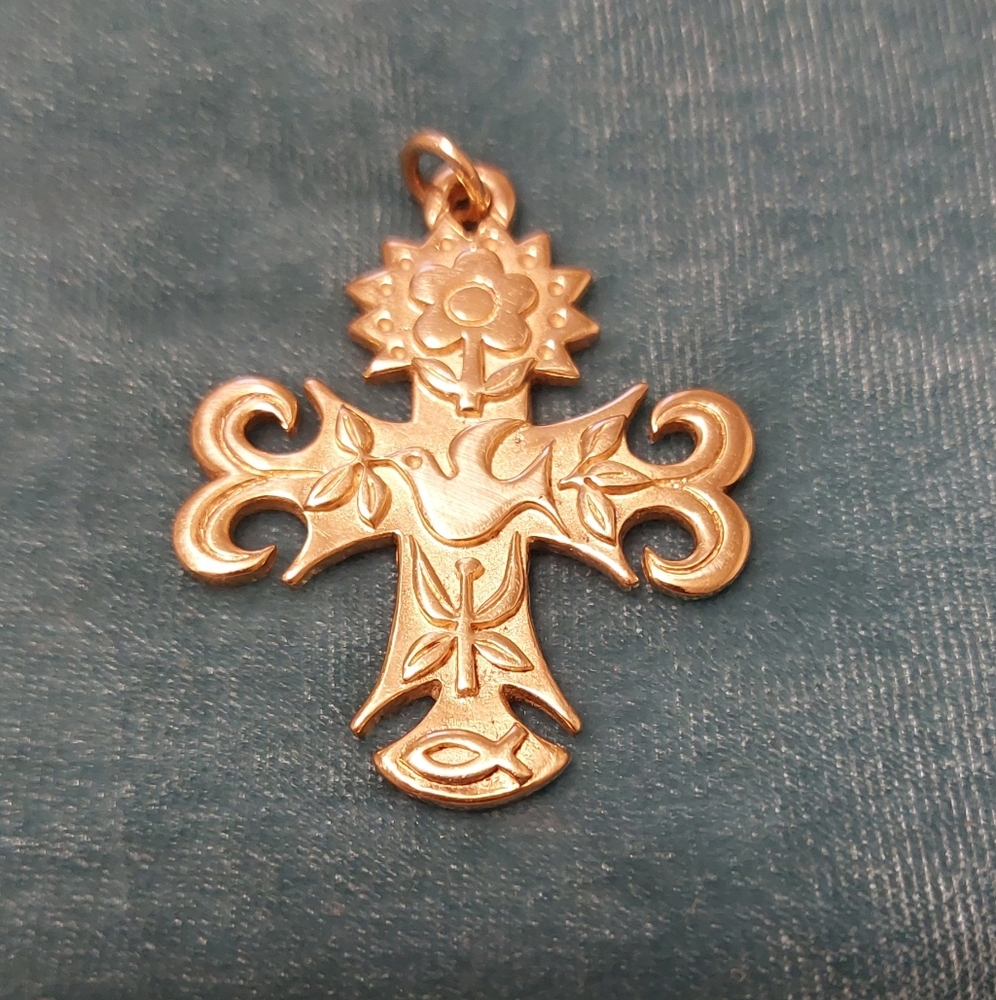 James Avery Large 14kt Gold Primavera Cross Pendant